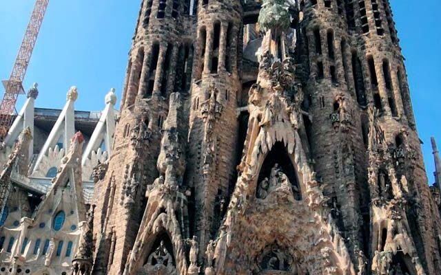 Sagrada Família: ponto imperdível em um roteiro em Barcelona