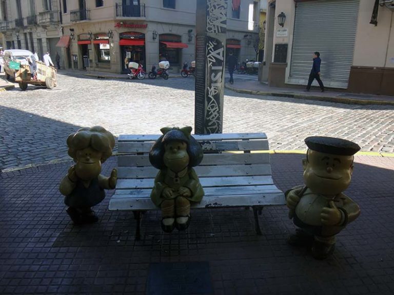 Visitar a estátua da Mafalda em roteiro de 2 dias em Buenos Aires