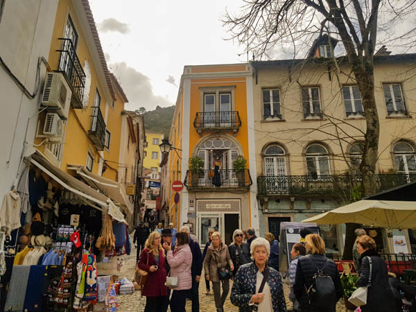 Comer travesseiros na Piriquita: dica sobre o que fazer em Sintra