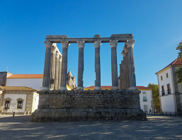 Templo Romano de Évora: dica sobre o que fazer em Évora