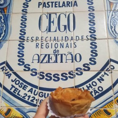 Moscatel da tradicional Pastelario do Cego, no Azeitão Pastelaria Cego: dica sobre onde experimentar a gastronomia da Serra da Arrábida