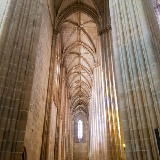 Igreja do Mosteiro da Batalha Grandeza da Igreja do Mosteiro da Batalha, Portugal