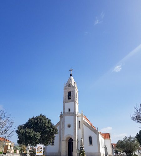 Igreja perto do restaurante Tia Alice, em Fátima